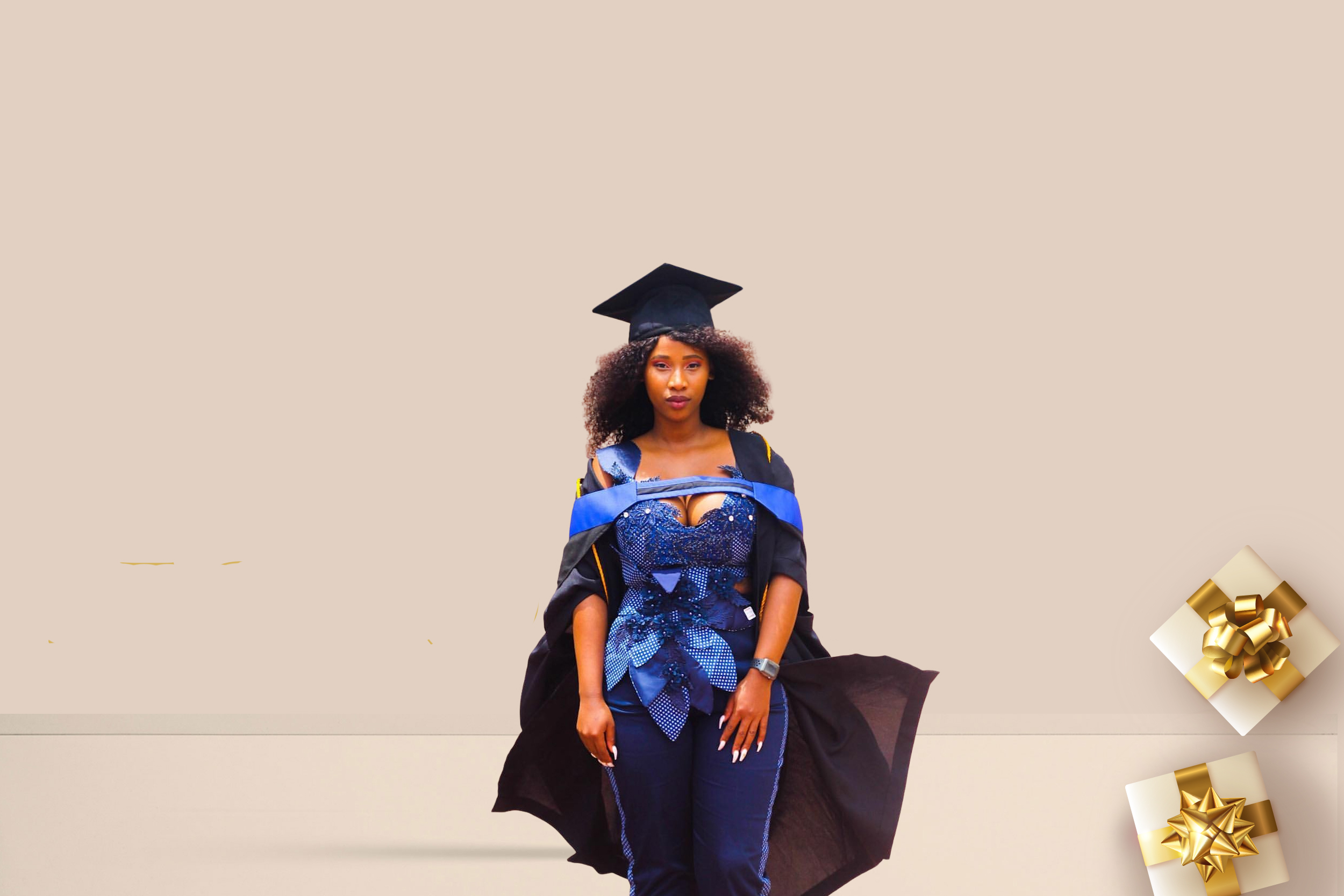 Huddersfield University Bachelors Graduation Set (Hire) – Churchill Gowns